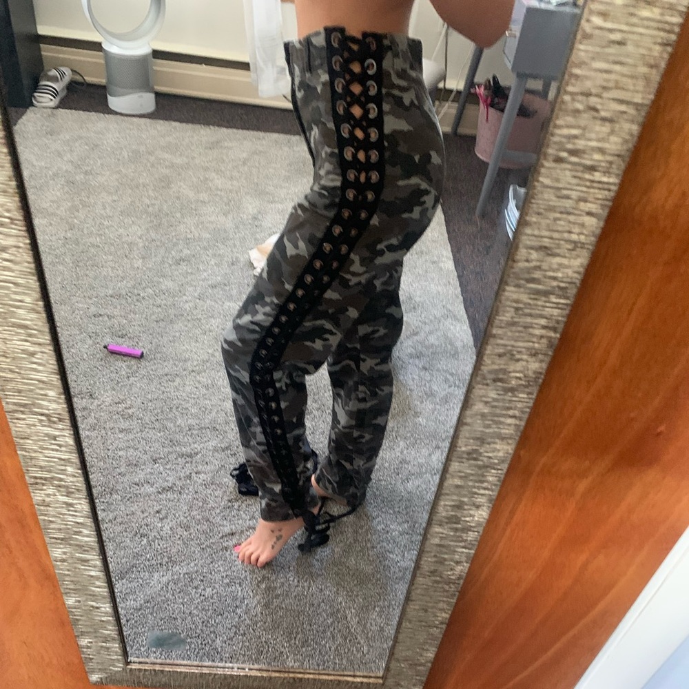 Fashion nova camo print side tie pants size small